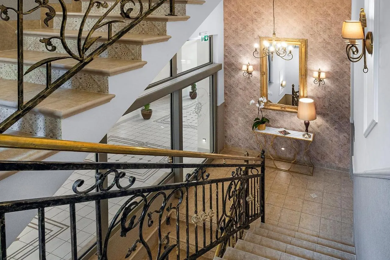 Ventus Rosa Boutique Aparthotel Krakow 4*,